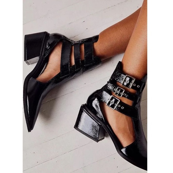 Free People Austyn Cutout Ankle Boots Size 39 Black Strappy Ankle Boots - Picture 2 of 8